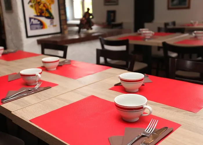 Relais Saint Laurent לינה וארוחת בוקר שוברוז