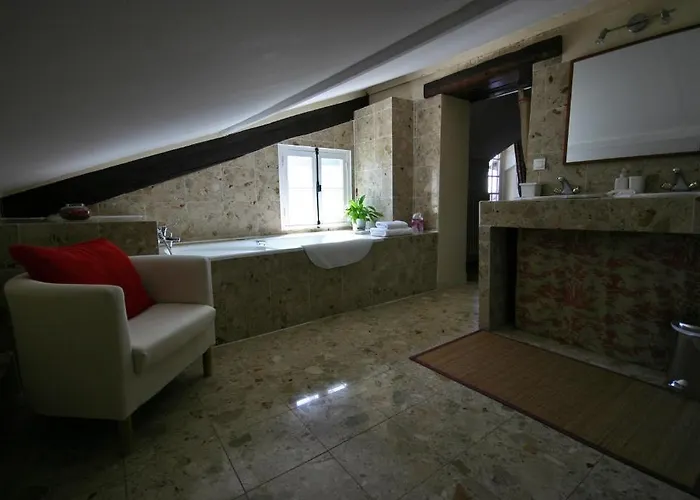 Relais Saint Laurent לינה וארוחת בוקר שוברוז